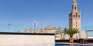 Hoteles en Sevilla con piscina