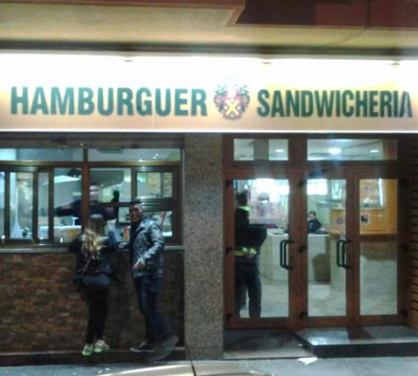 Hamburguesería CR