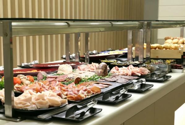 Buffet Kaktus Playa
