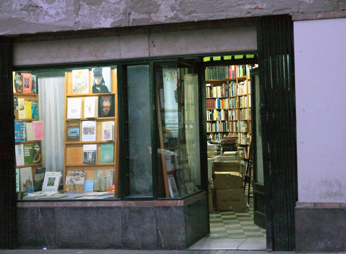 Librería Anticuaria Los Terceros