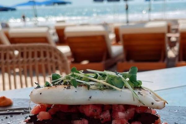 Nomada Beach Sitges