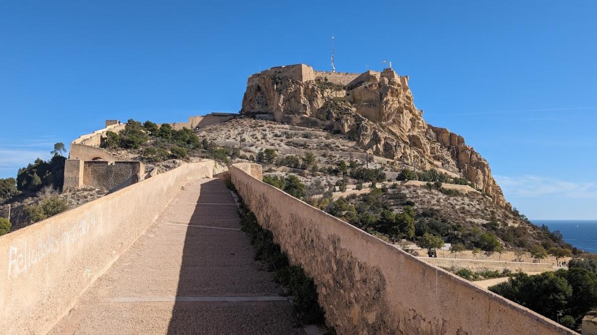 Castell de Santa Bàrbara