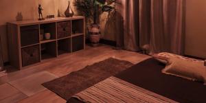 Ambar Massage