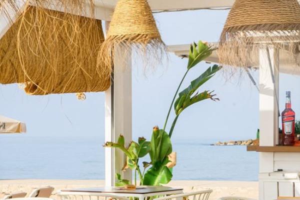 Papaya Beach Sitges