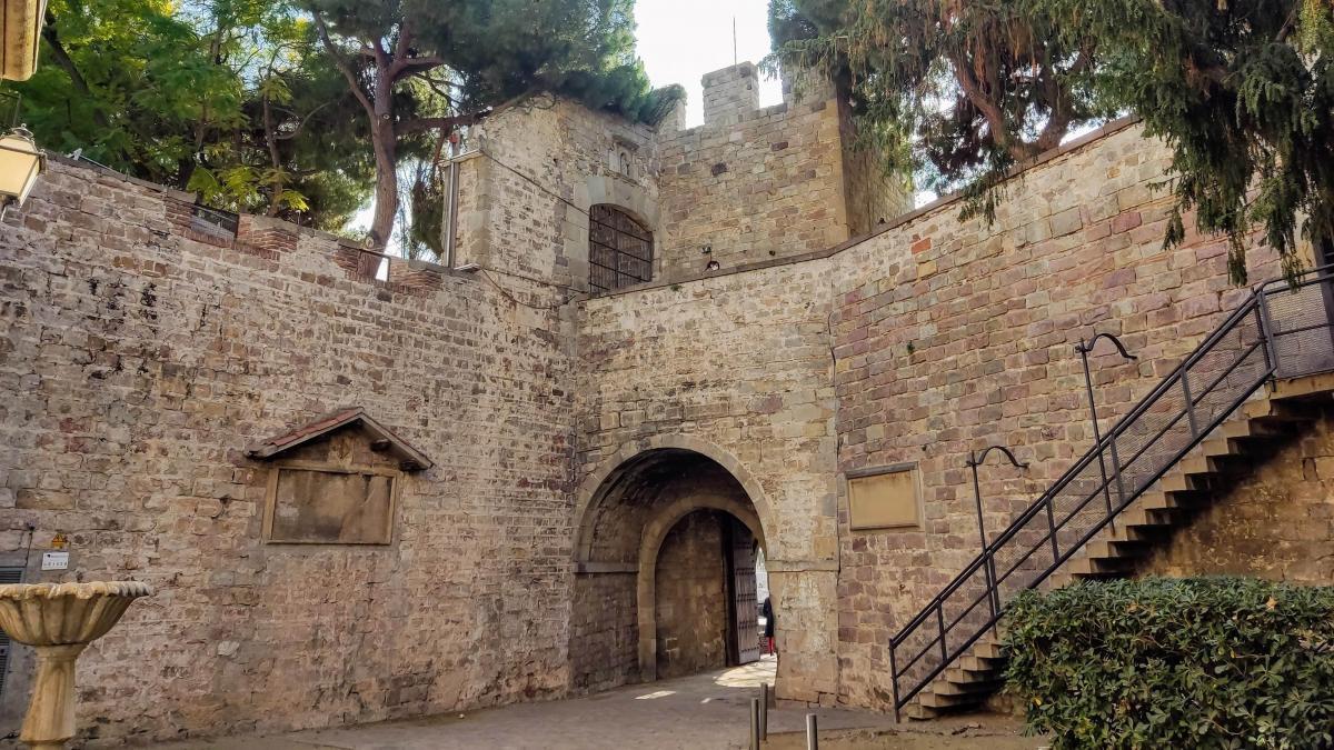 Portal de Santa Madrona