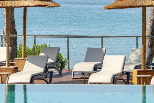 INFINITUM Beach Club