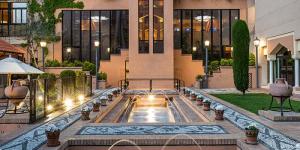 Hotel Saray