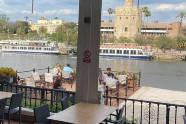 Restaurante La Primera Del Puente