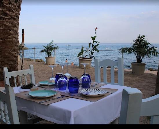 Beach Club Cala Llevadó