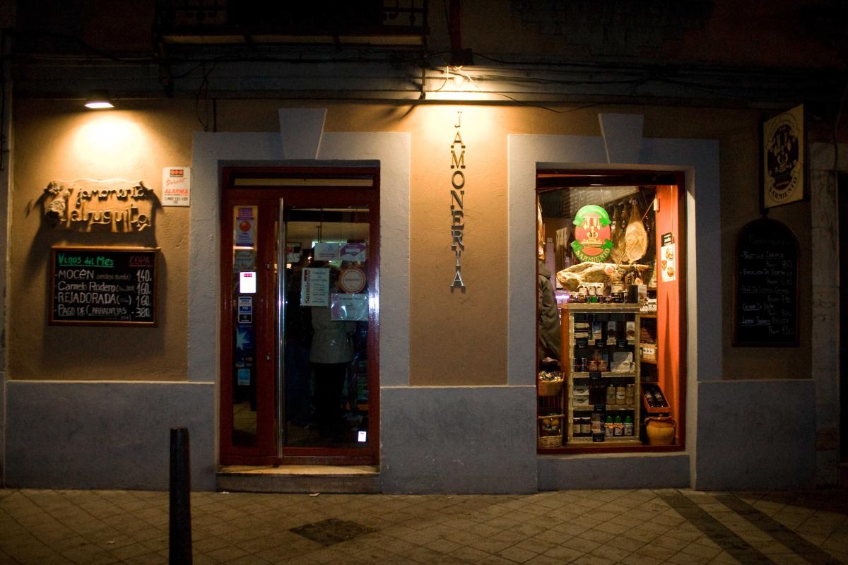 Bar Jamonería Sarmiento