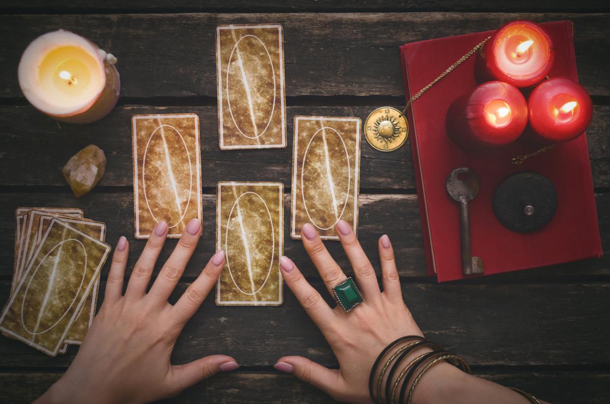 Tarot profesional: cómo es y dónde encontrarlo - ¡Conócelo!