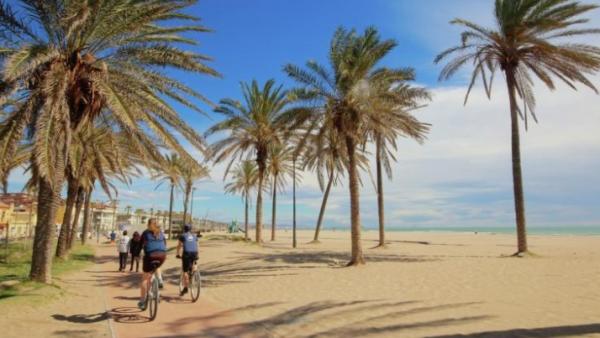 Las playas más bonitas de Valencia - Playa de la Patacona