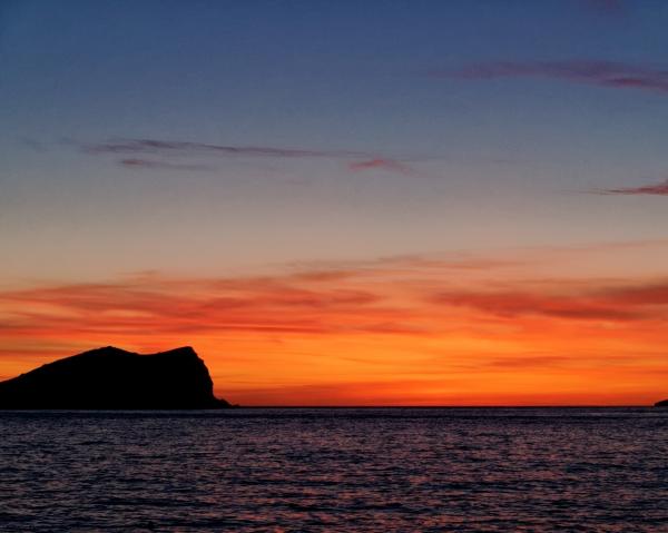 Dónde ver el atardecer en Ibiza - Caló des Moro