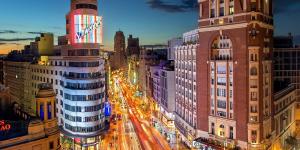 Planes, ocio y servicios locales: cómo descubrir los mejores rincones y comercios de Madrid