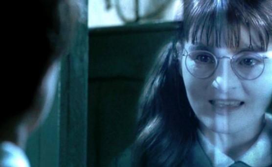 10 fallos en las películas de Harry Potter - El error de Myrtle La Llorona en Harry Potter 