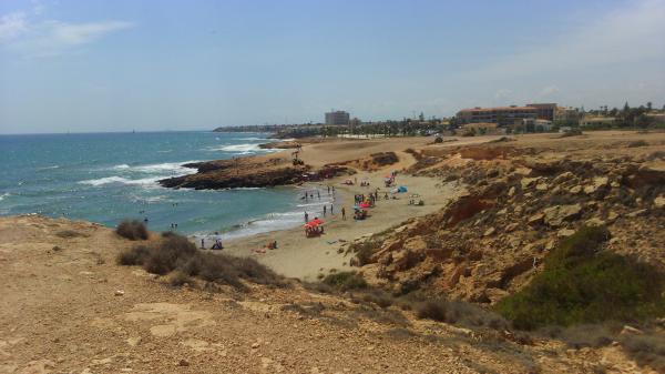 Playas para perros en Alicante - Cala Cabo Peñas (Orihuela)
