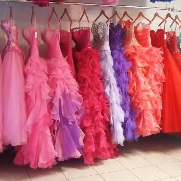 Ailé Renta de vestidos