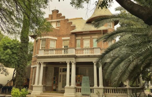 Casa Universitaria del Libro
